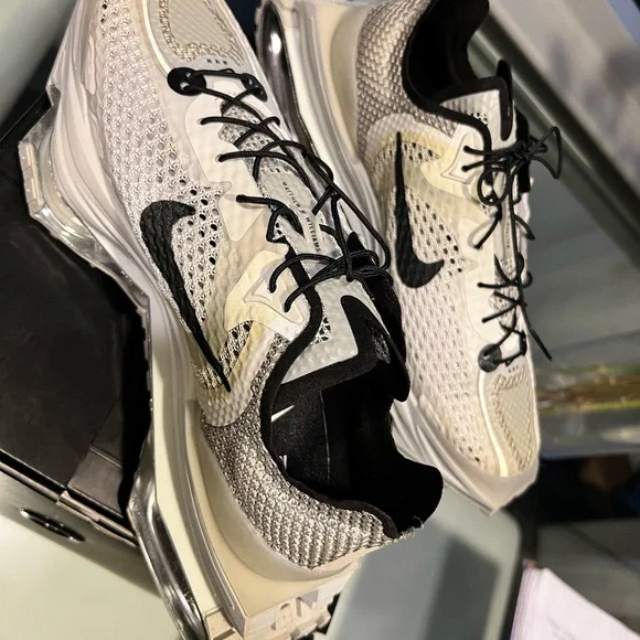 Matthew Williamson Givenchy Nike Zoom 004 - we-bc.ca display picture 3